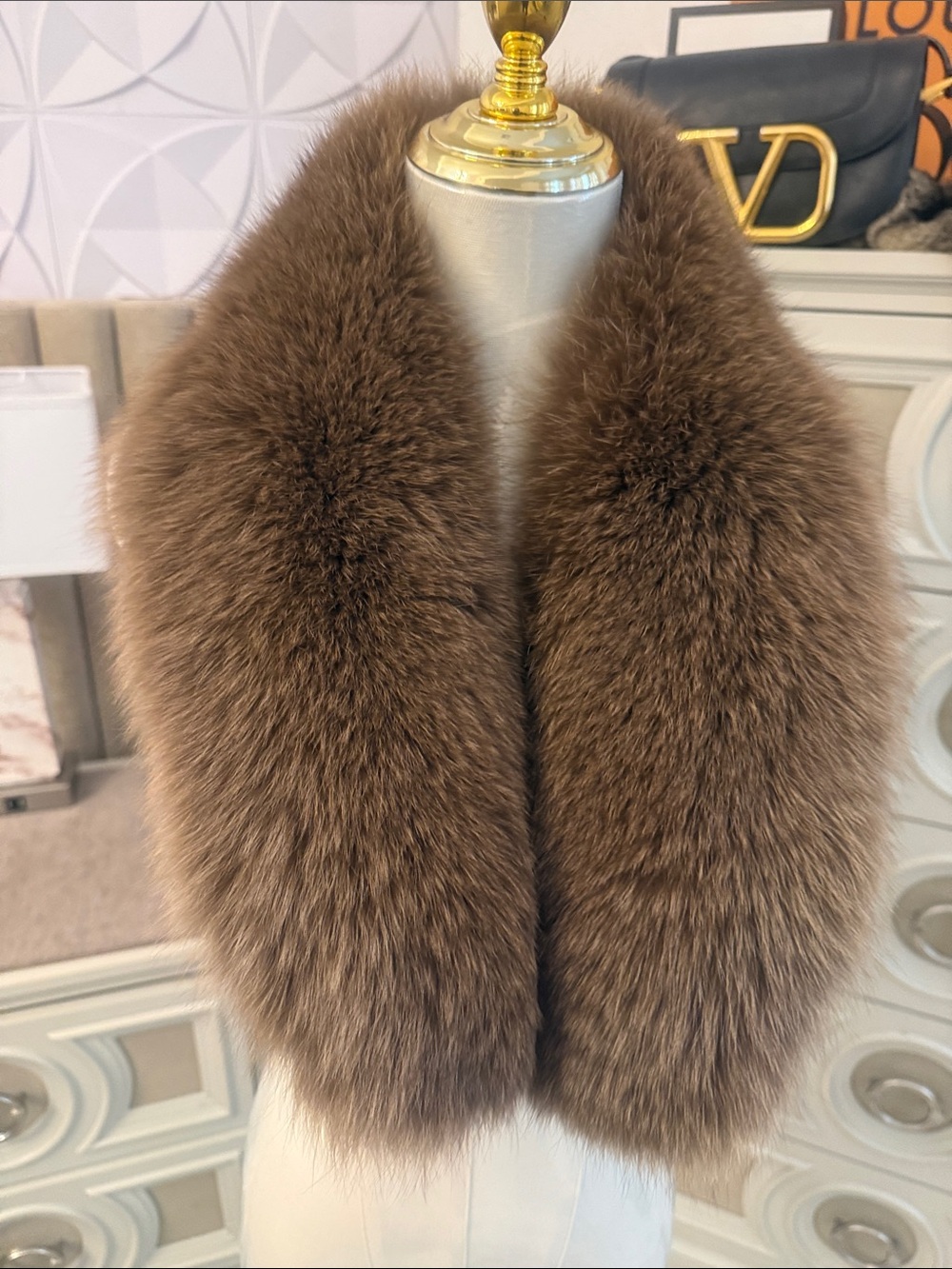 Real fox Fur clip on collar thick pelts